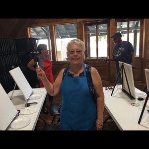 Meet your Posher, Leslie